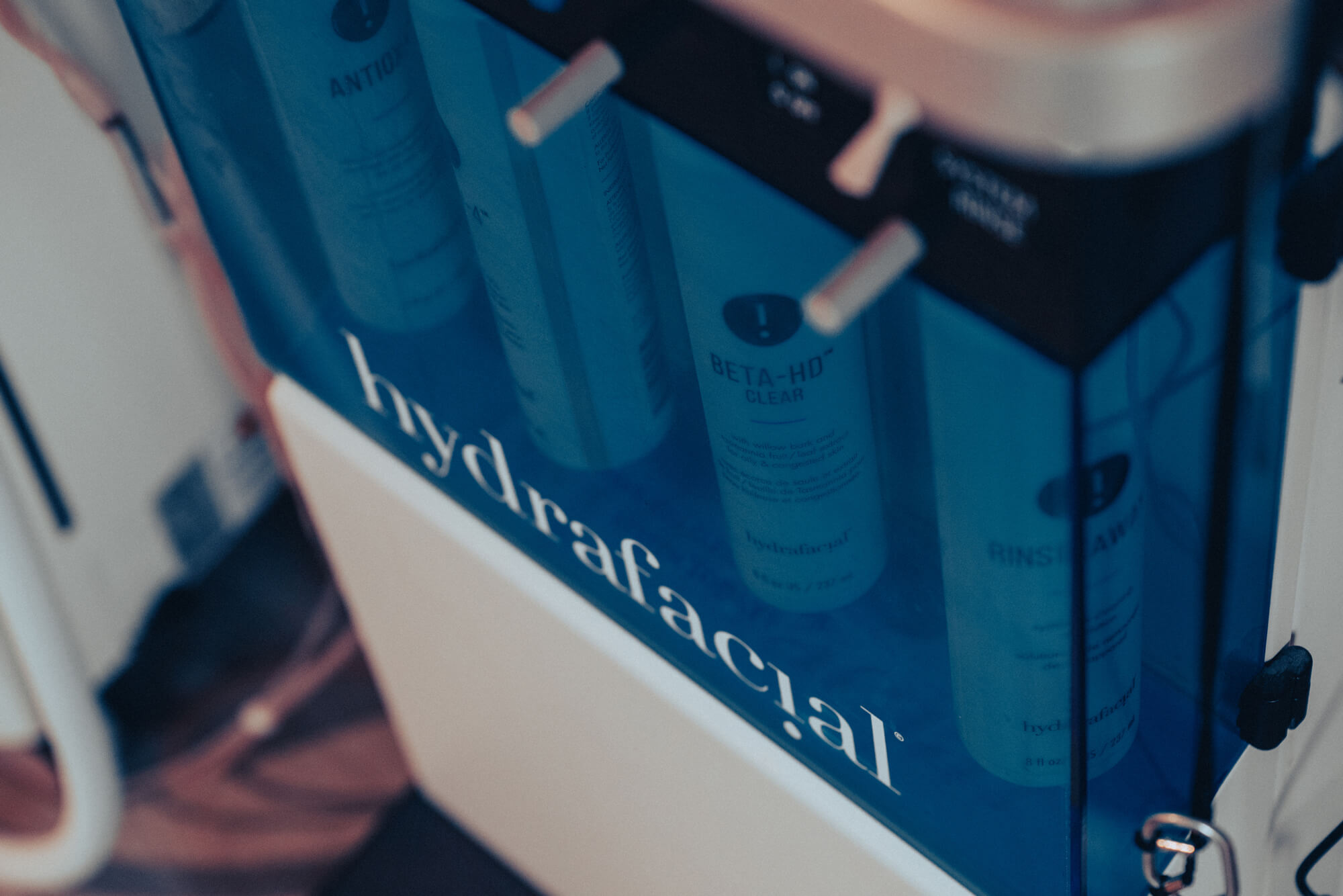Advanced Facials & Technology